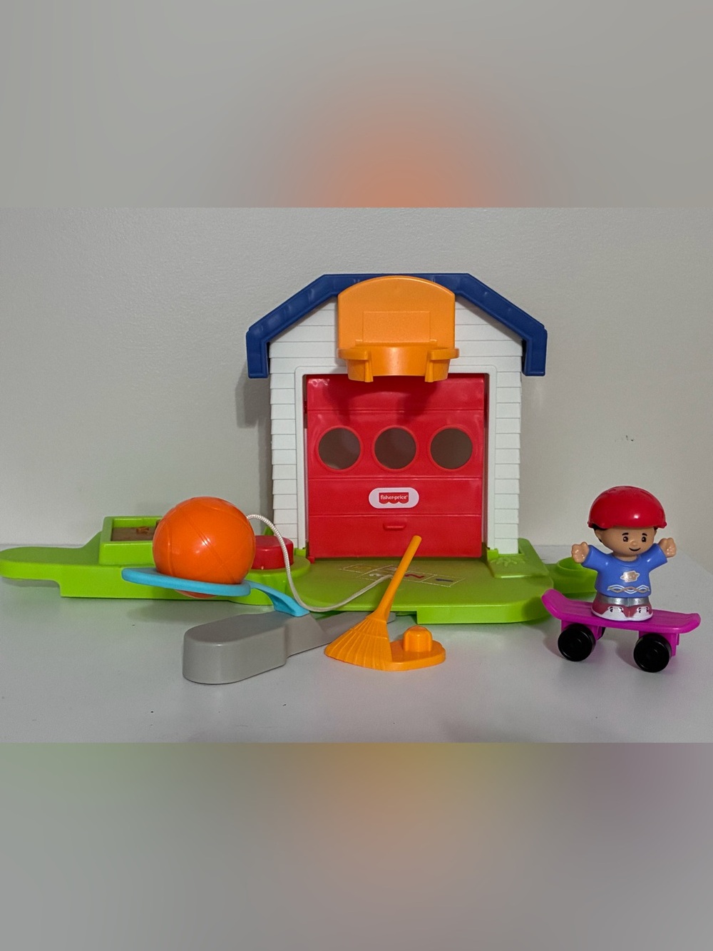 Fisher-Price Little People Big Helpers Garage